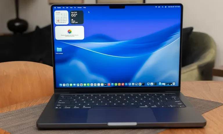 Top những chiếc MacBook tốt nhất năm nay – Lựa chọn hoàn hảo cho học tập, làm việc và sáng tạo nội dung 10 M5 Pro MacBook Pro 14 inch 2025 e1764842357616