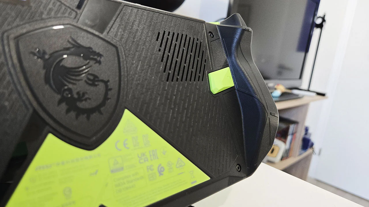 MSI Claw A8 BZ2EM.21