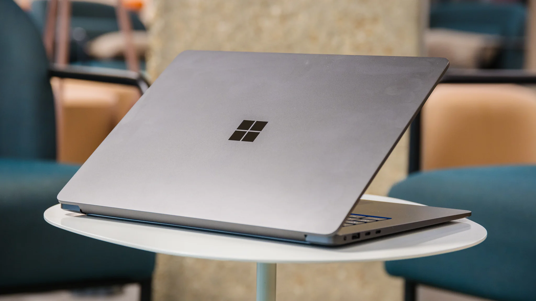 Microsoft Surface Laptop 7.15