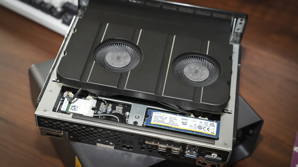 Đánh giá Minisforum MS-S1 Max: Trạm làm việctối giản hoàn hảo cho dân văn phòng 11 Minisforum MS S1