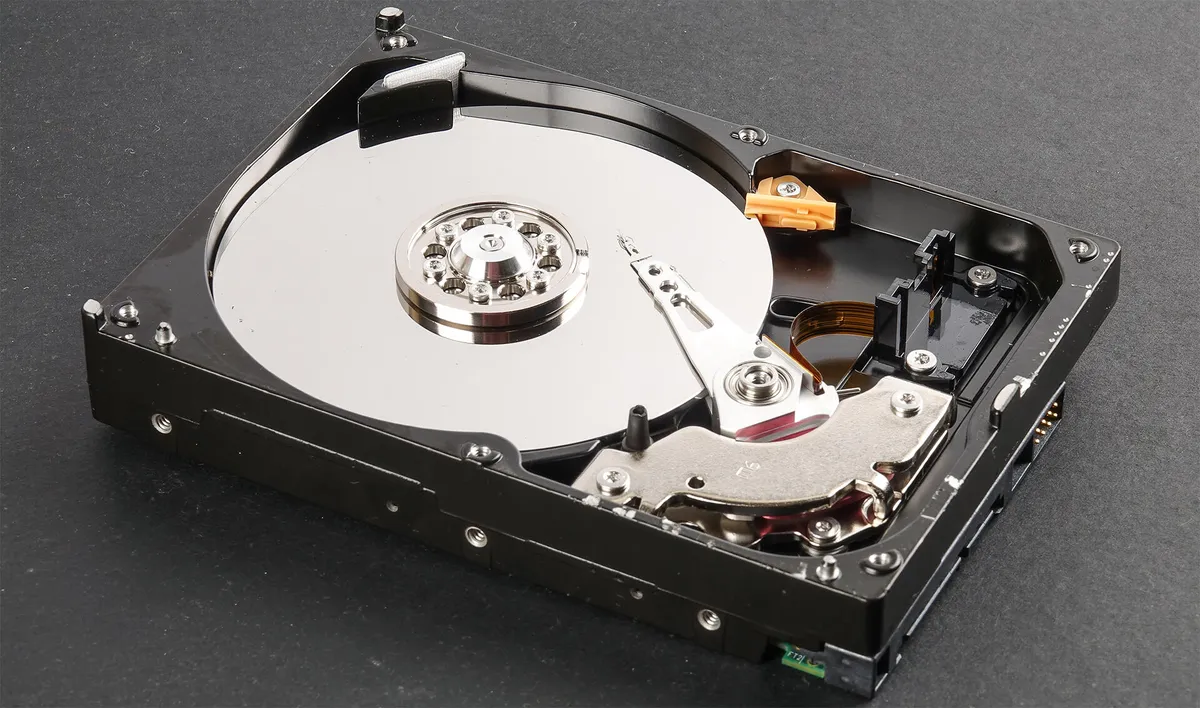 Ổ cứng HDD, SSD, NVMe, M.2 - Đâu là lựa chọn tốt nhất dành cho bạn? 9 O cung HDD