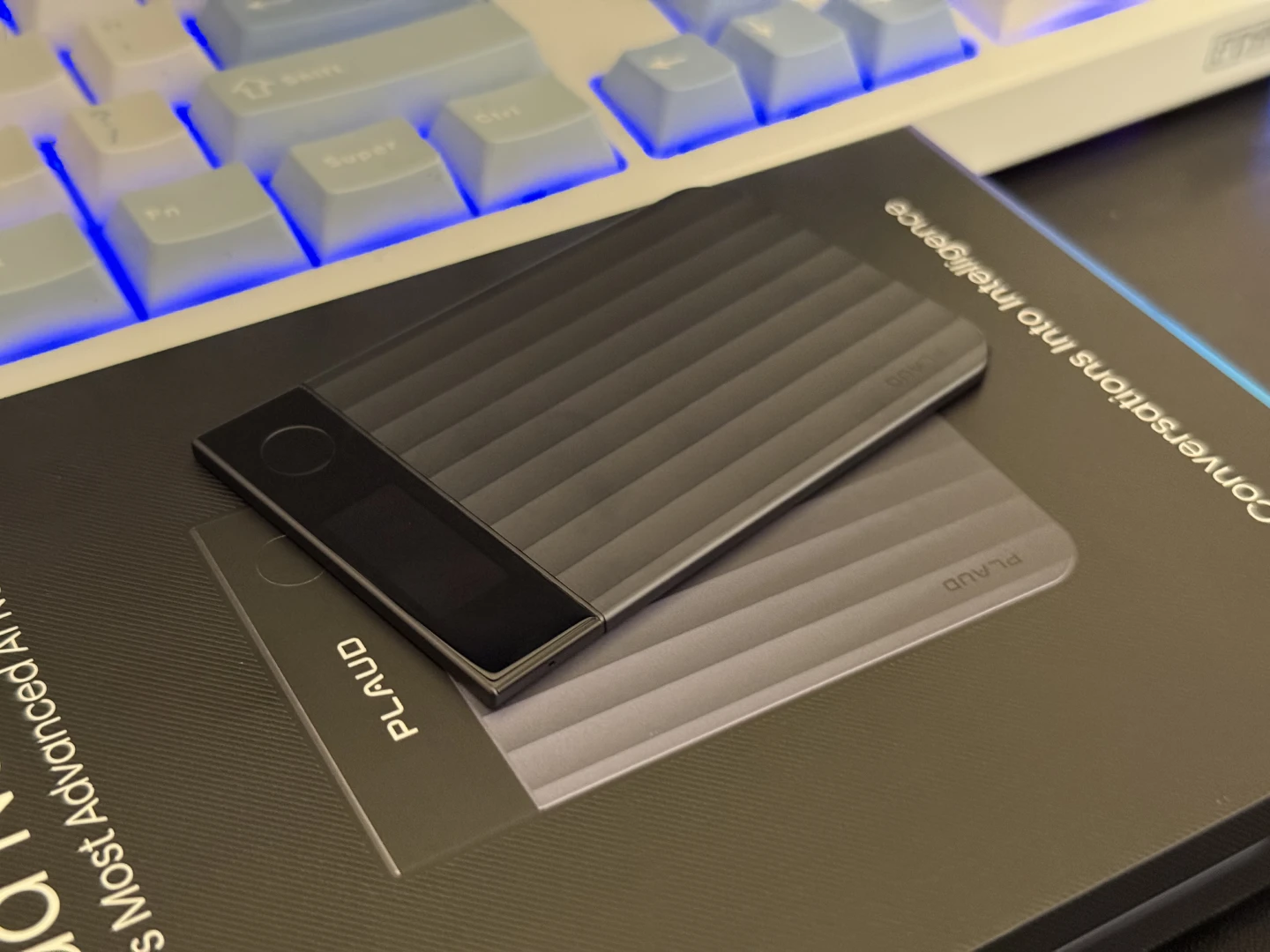 Plaud Note Pro: Thiết kế sang trọng như thẻ ngân hàng, hiệu năng ghi chú chuẩn Pro 14 Plaud Note Pro 3