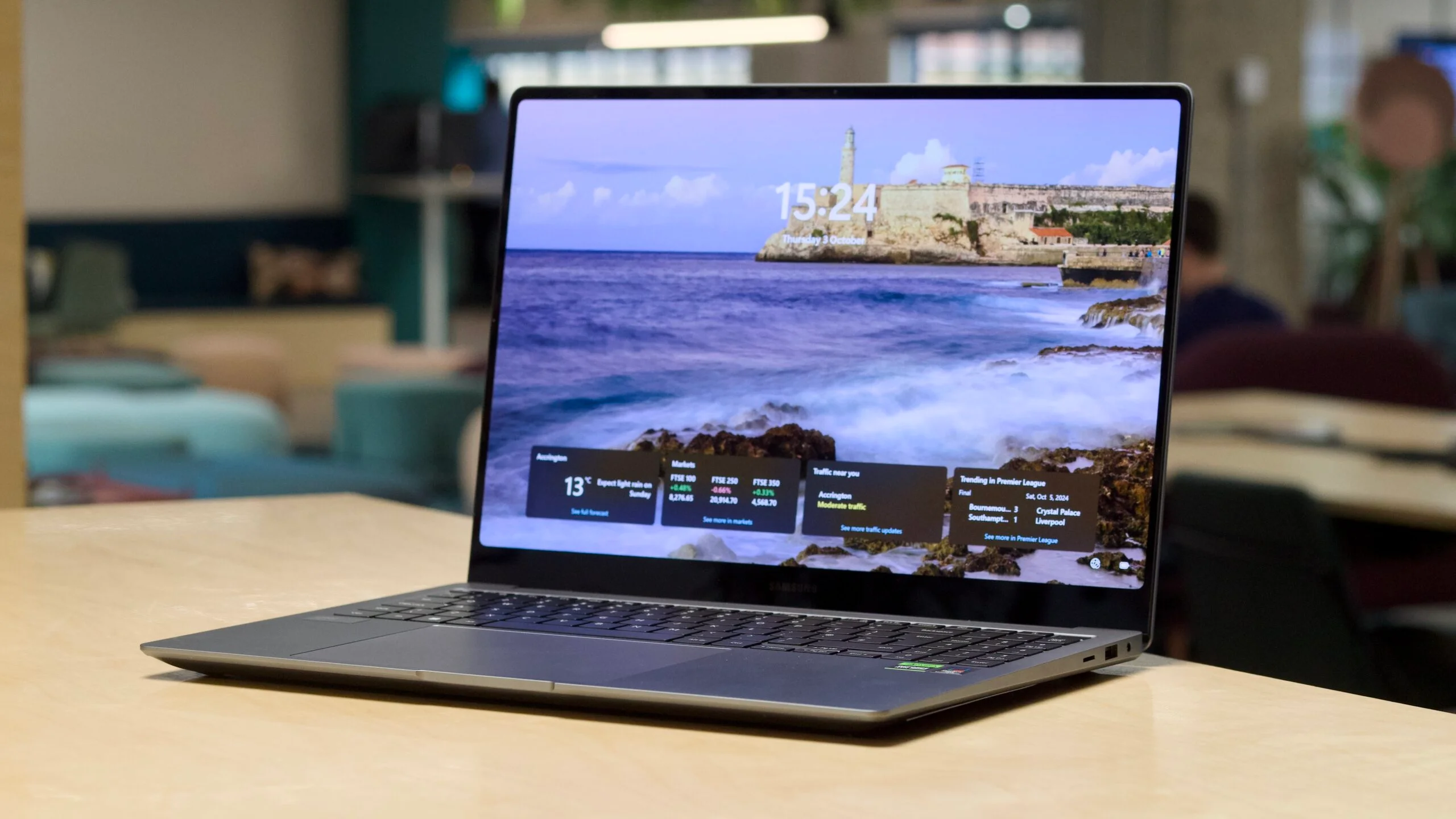 Đánh giá Samsung Galaxy Book4 Ultra – Lựa chọn hàng đầu cho làm việc, AI và sáng tạo nội dung chuyên sâu 31 Samsung Galaxy Book4 Ultra.13