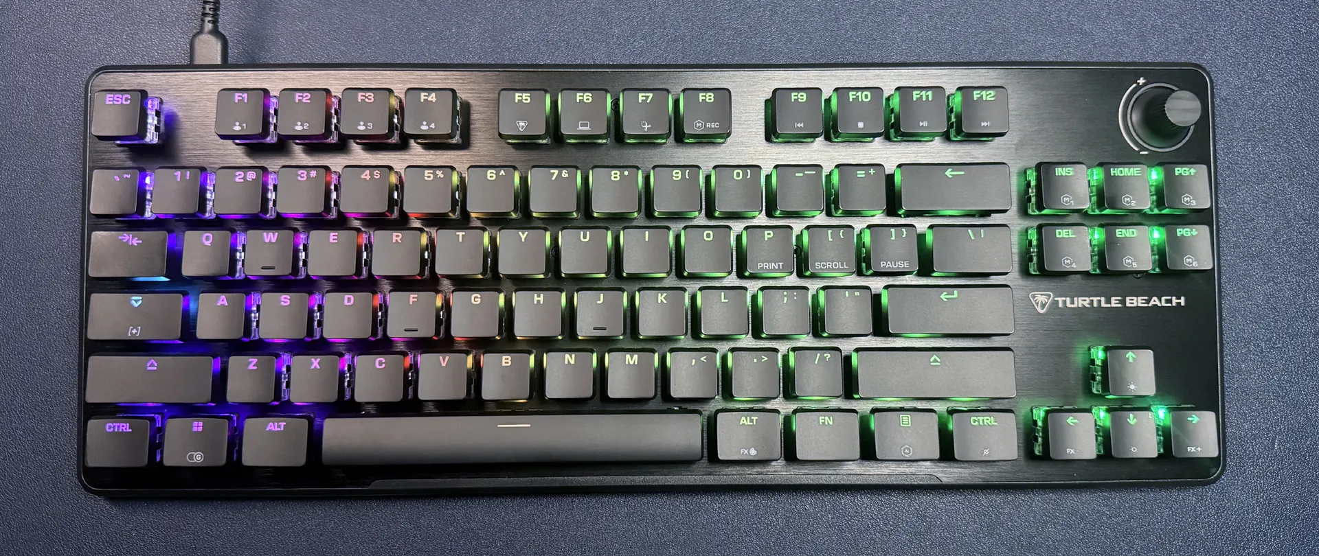 Đánh giá chi tiết Turtle Beach Vulcan II TKL – Bàn phím cơ gaming TKL với thiết kế low-profile, switch quang học và hiệu năng vượt trội cho game thủ 23 Turtle Beach Vulcan II TKL14.jpg