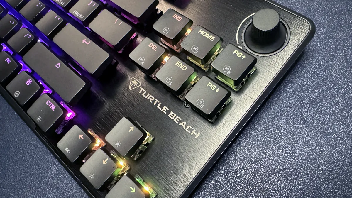 Đánh giá chi tiết Turtle Beach Vulcan II TKL – Bàn phím cơ gaming TKL với thiết kế low-profile, switch quang học và hiệu năng vượt trội cho game thủ 17 Turtle Beach Vulcan II TKL9.jpg