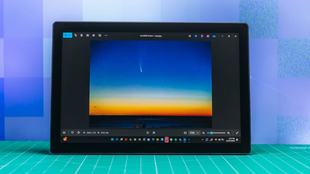 Đánh giá Wacom Cintiq 16 (2025): Màn hình bút cảm ứng tuyệt vời, giá cả phải chăng 11 Wacom Cintiq 16 2025 2
