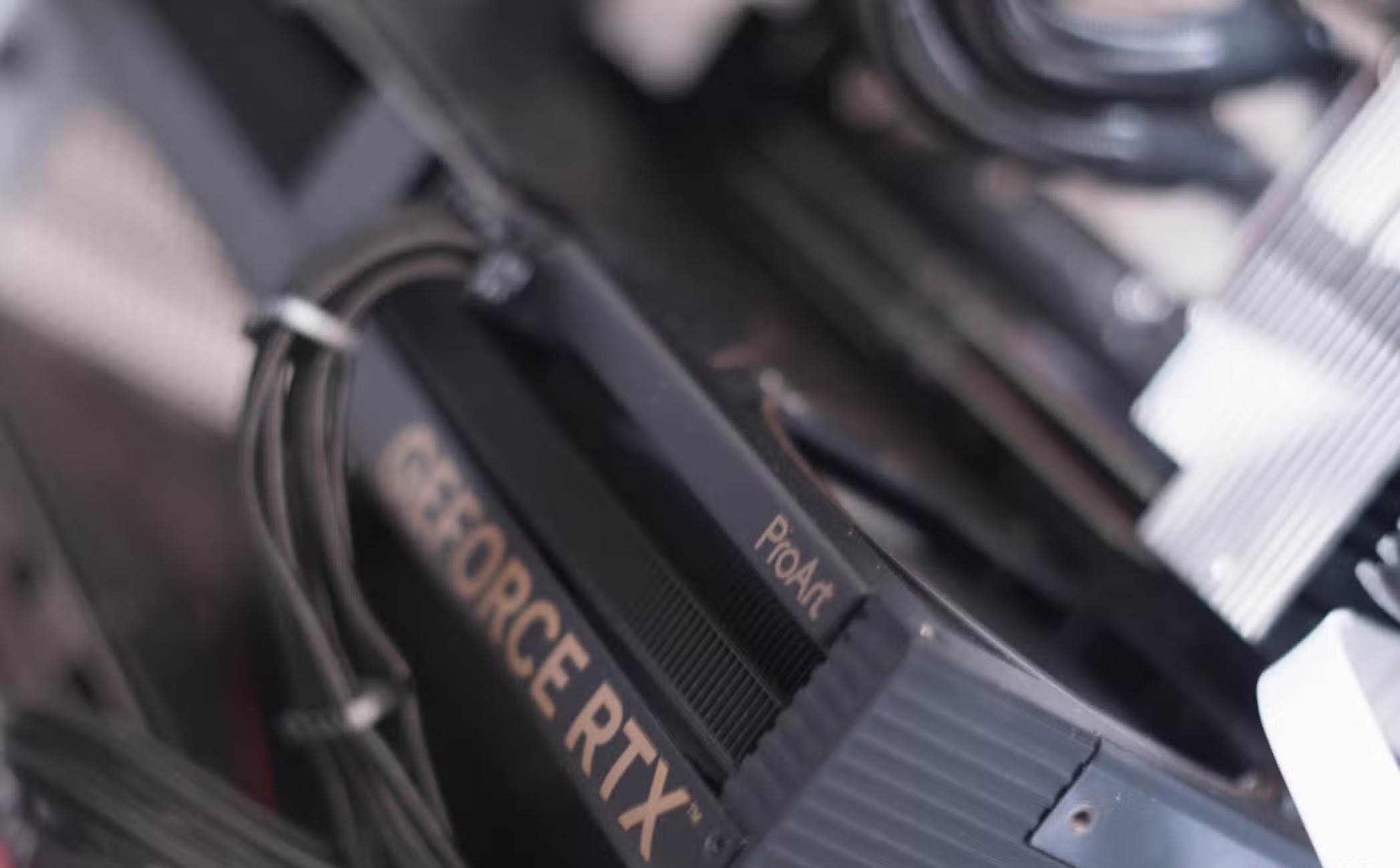 Top 5 lý do khiến PC của bạn cảm thấy chậm sau khi cập nhật Windows và cách khắc phục chúng 8 proxmox server multi gpu 4060 ti